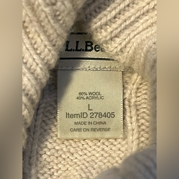 LL Bean Women’s Large (fits smaller) Wool Blend Sweater - Picture 4 of 4